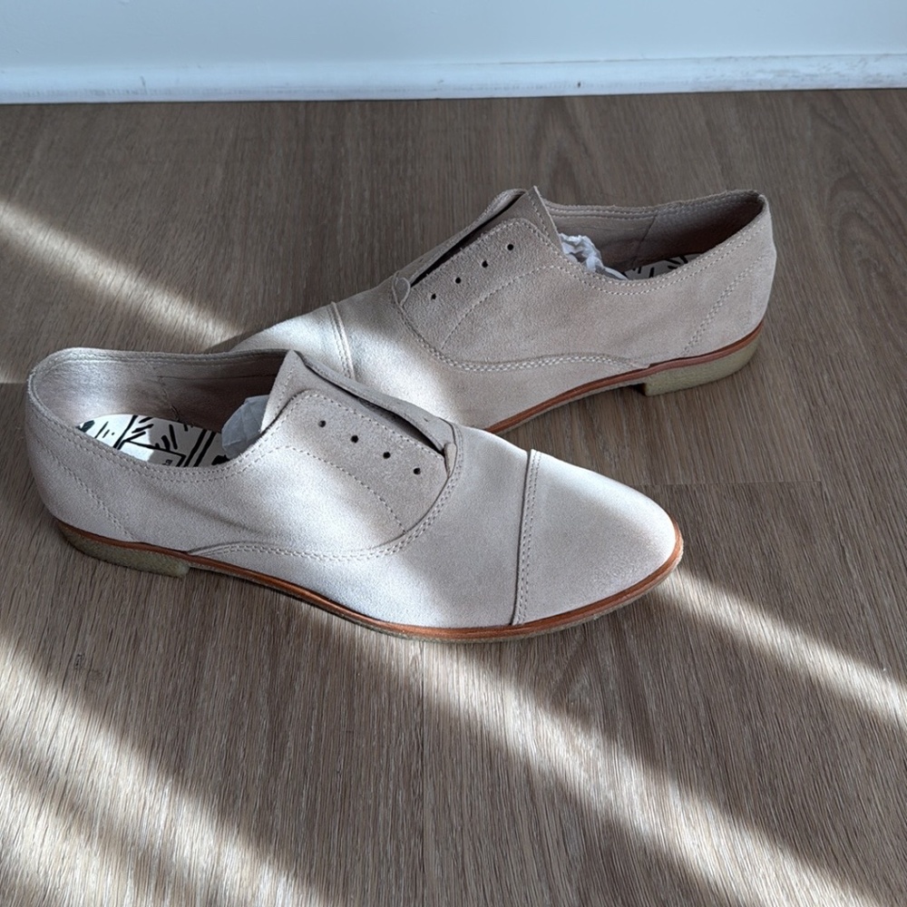 Dolce Vita Suede Oxford Loafers - Picture 2 of 7